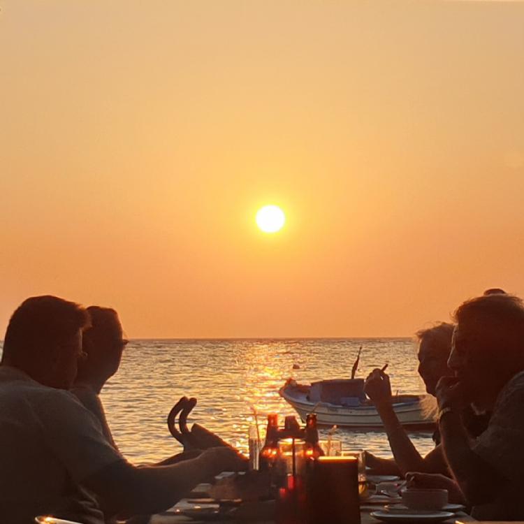 AKBUK MAVİŞEHİR GECE PAZARI